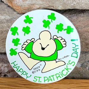 VTG St Patrick's Day Ziggy Pin 80s Button American Greetings 1982Tom Wilson